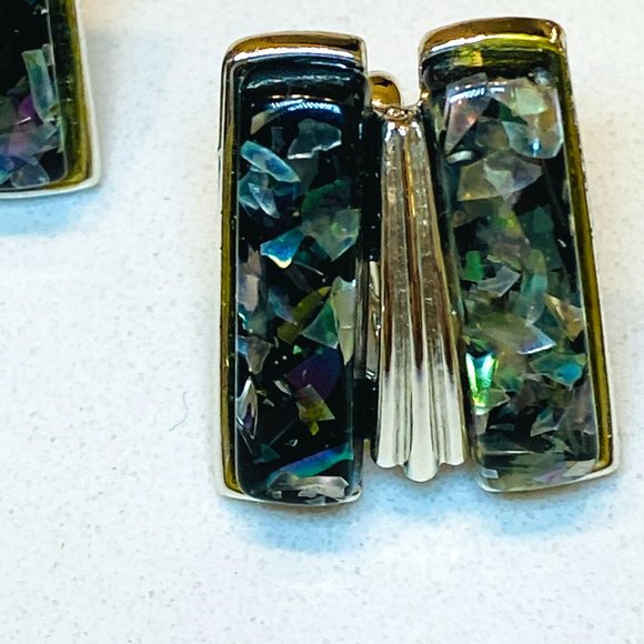 Vintage Silver Tone Earrings Lucite Blue & Green Crushed Mother of Pearl Clip-on - Picture 2 of 4